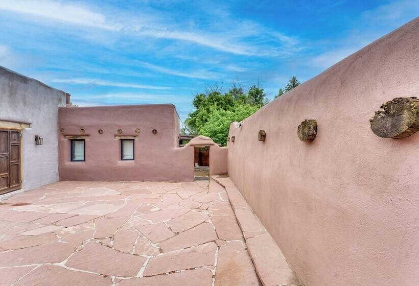 Beautiful Historic Adobe Home ~ 3 Mi To Taos Plaza