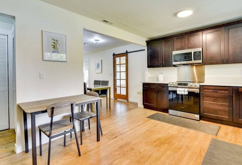 6 Mi To Portland: Home W/ Yard In Beaverton!