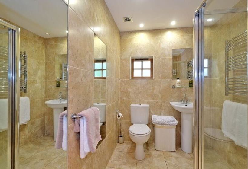 צימר Castleview Apartments