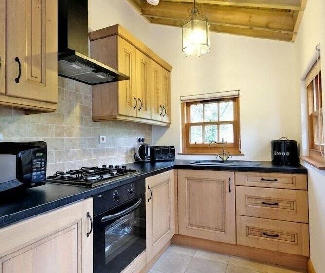 צימר Castleview Apartments