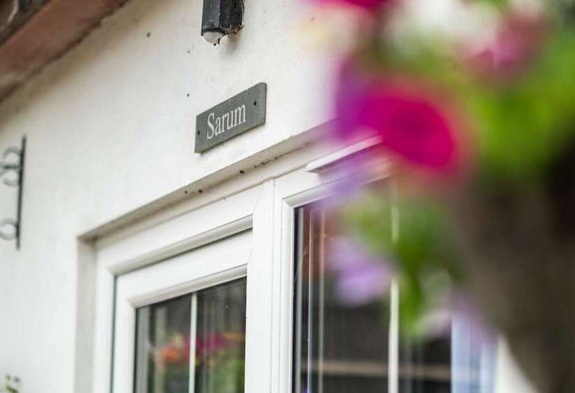 مبيت وإفطار Stonehenge Courtyard