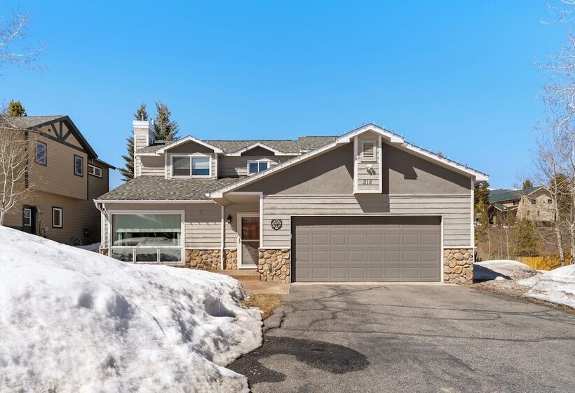 Bighorn Lodge By Summit County Mountain Retreats