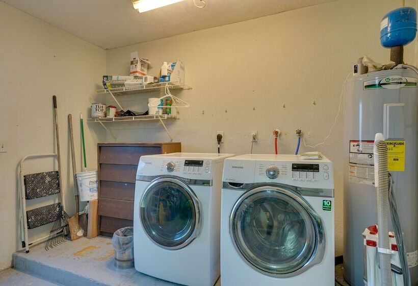 Dock & Screened Porch: Waterfront Cape Coral Home