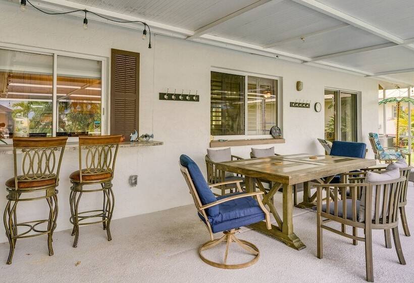 Cape Coral Home W/ Private Heated Pool & Lanai!