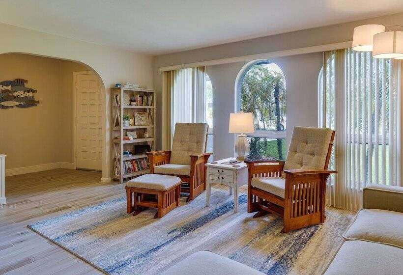 Cape Coral Home W/ Private Heated Pool & Lanai!