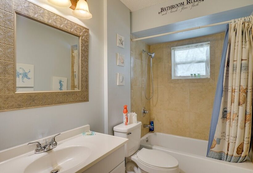 Cape Coral Vacation Home W/ Lanai & Private Pool!