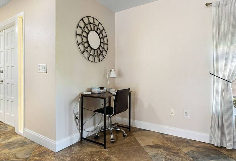 Cape Coral Vacation Rental: Heated Pool & Lanai!