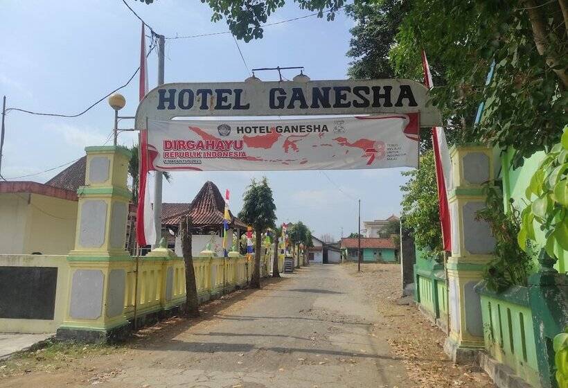 Capital O 93024 Hotel Ganesha
