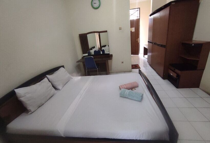 Capital O 93024 Hotel Ganesha