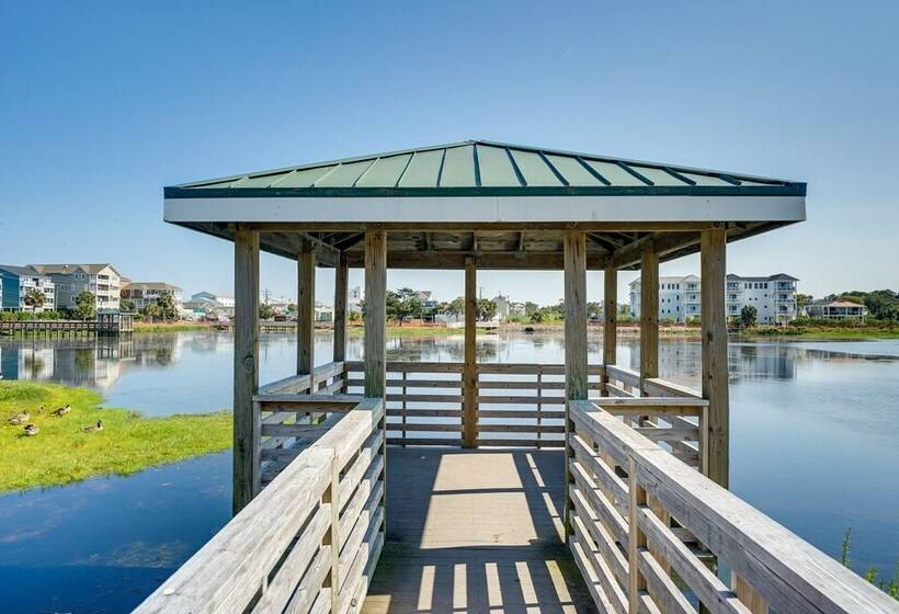 Carolina Beach Lakefront House: Walk To Beach!