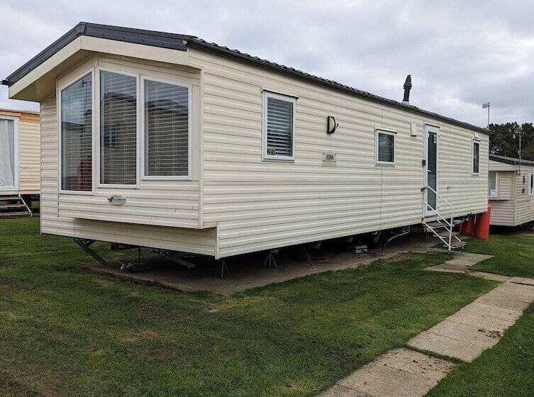 Cayton Caravan Holidays