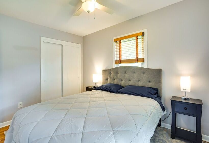 Charleston Vacation Home 6 Mi To Downtown & Beach!