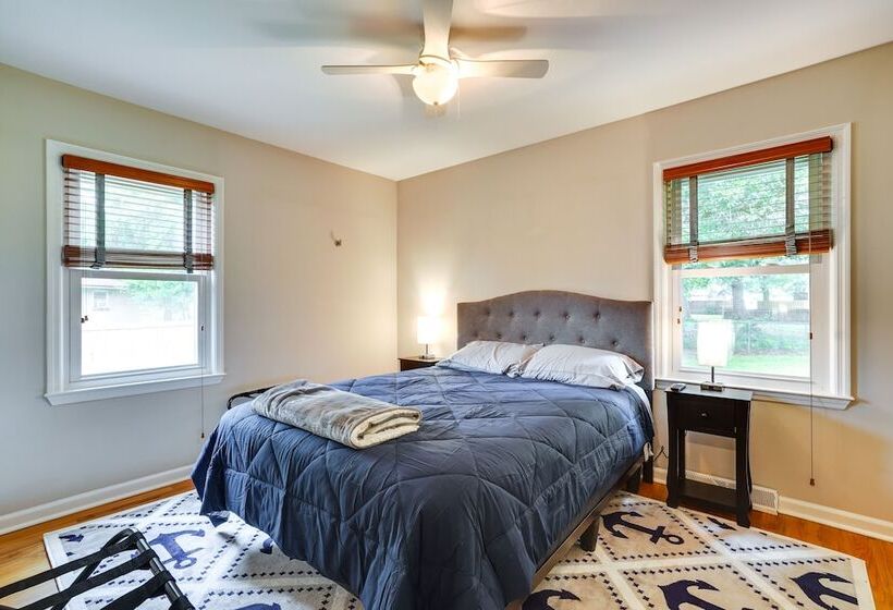 Charleston Vacation Home 6 Mi To Downtown & Beach!