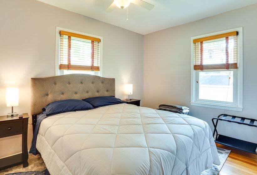 Charleston Vacation Home 6 Mi To Downtown & Beach!