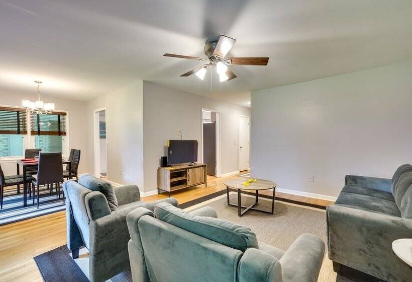 Charleston Vacation Home 6 Mi To Downtown & Beach!