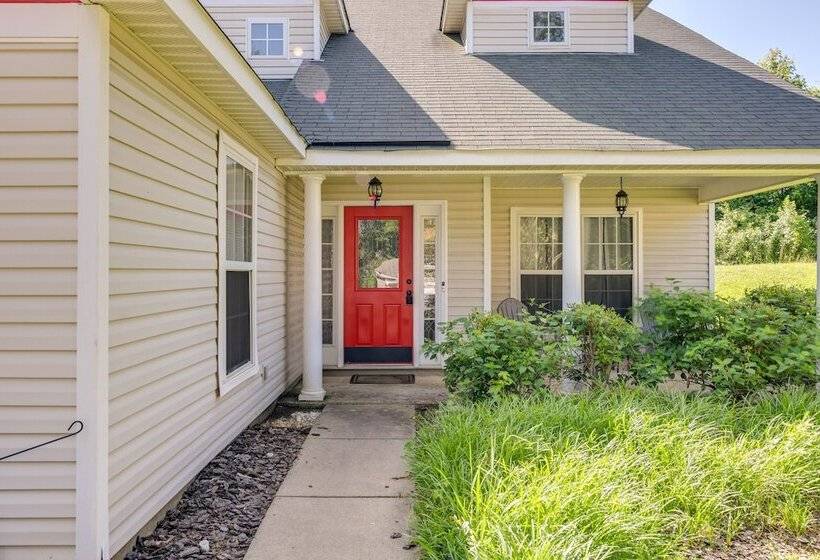 Charlotte Home ~ 9 Mi To Bank Of America Stadium!