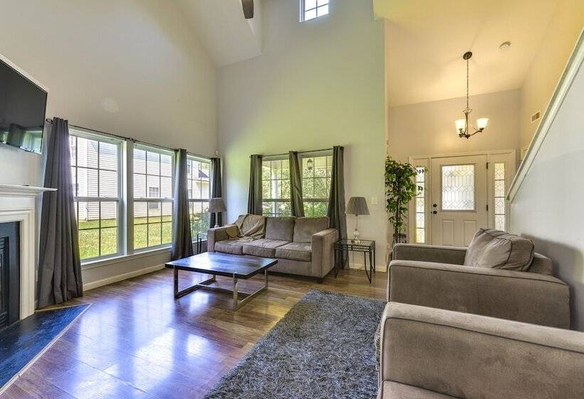 Charlotte Home ~ 9 Mi To Bank Of America Stadium!