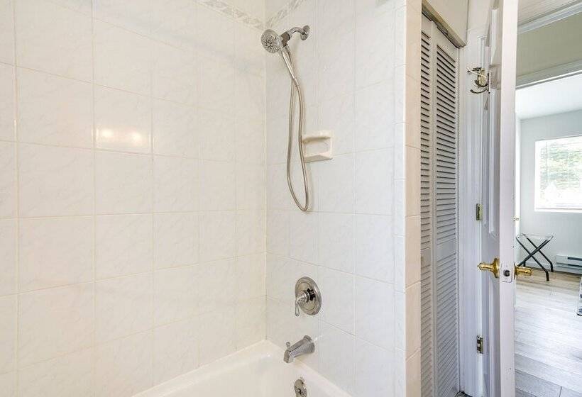 Charming Beach Haven West Home: 1 Mi To Beach!