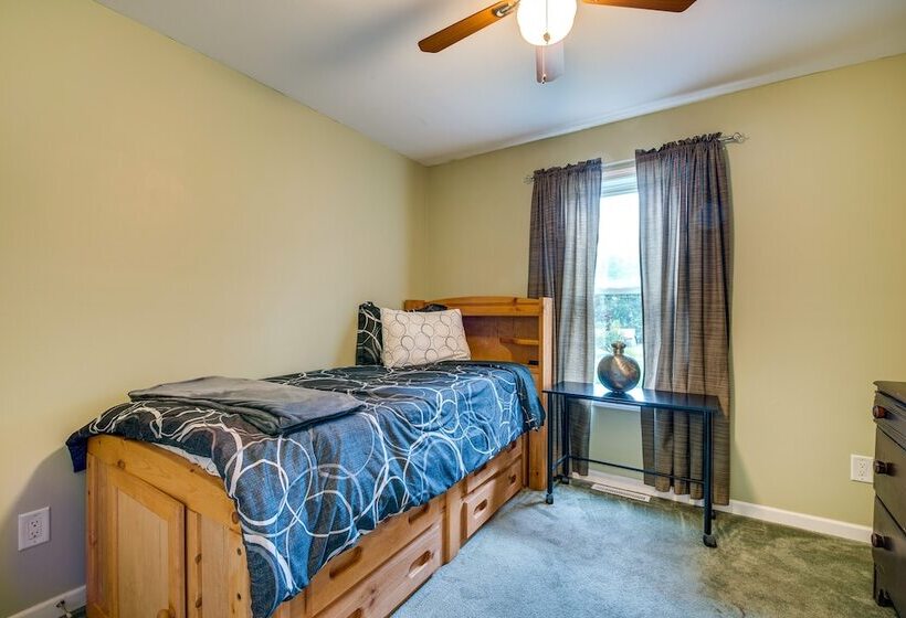 Charming Berwick Retreat W/ Gas Grill & Deck!
