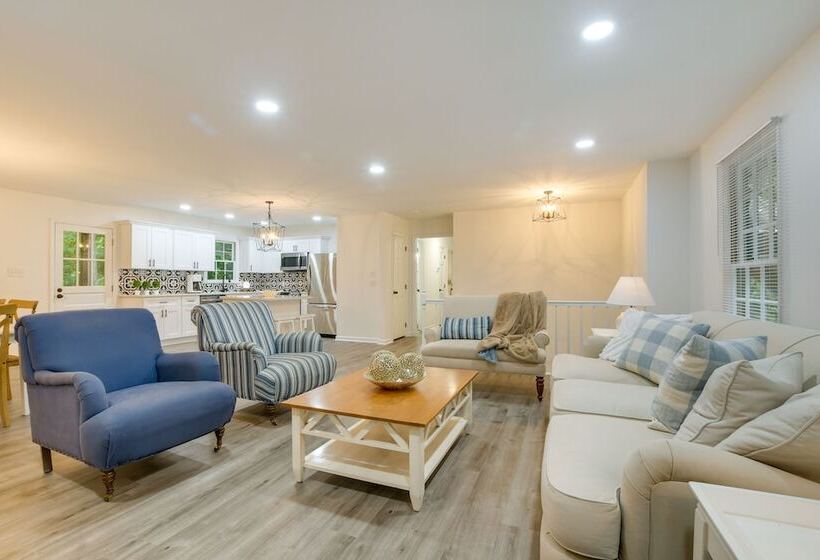 Charming Cary Home ~ 10 Mi To Downtown Raleigh!