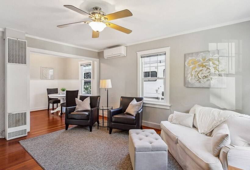 Charming Eugene Retreat: Private Hot Tub & Yard!