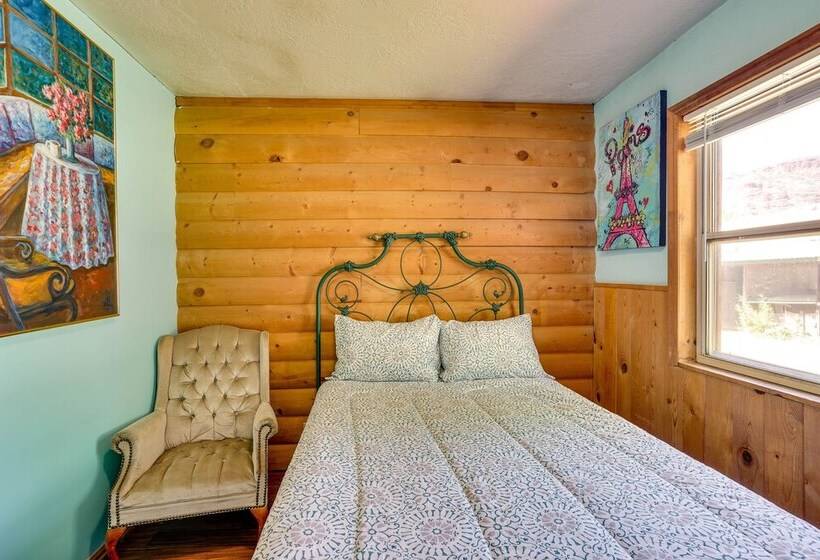 Charming Moab Cabin < 2 Mi From Main Street