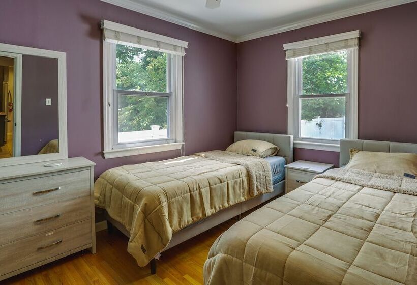 Charming Monroe Township Home   13 Mi To Ru!