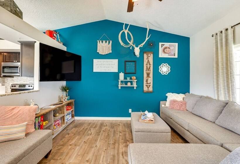 Charming Nampa Home W/ Backyard + Grill!