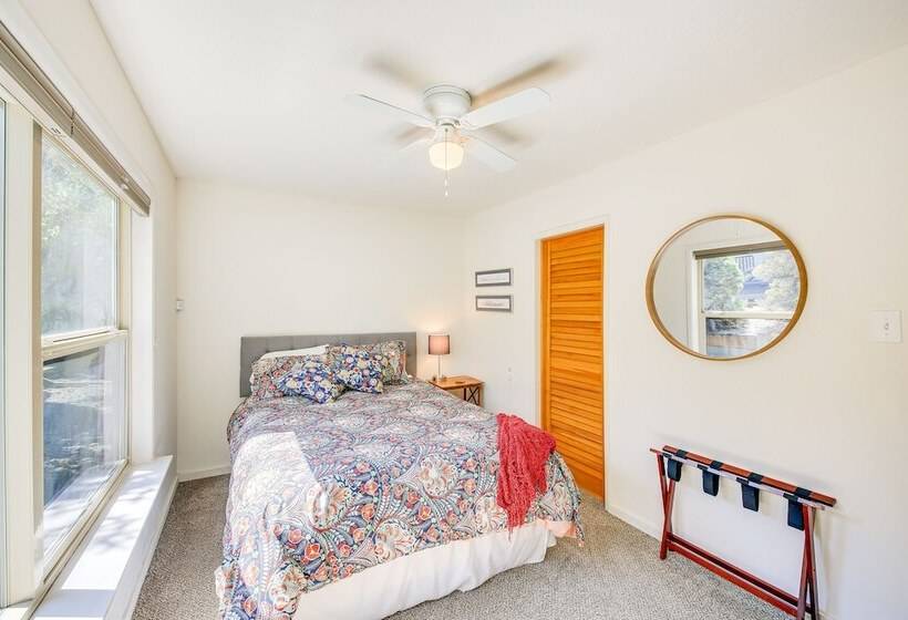 Waterfront Sagle Retreat W/ Hot Tub & Fireplace