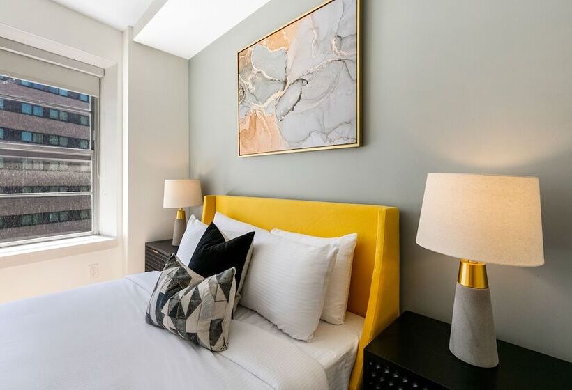 Chic 4bed Oasis Steps From French Quarter Magic!