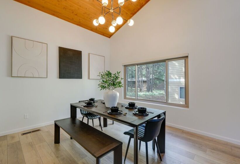 Chic Flagstaff Retreat W/ Fireplace & Patio!