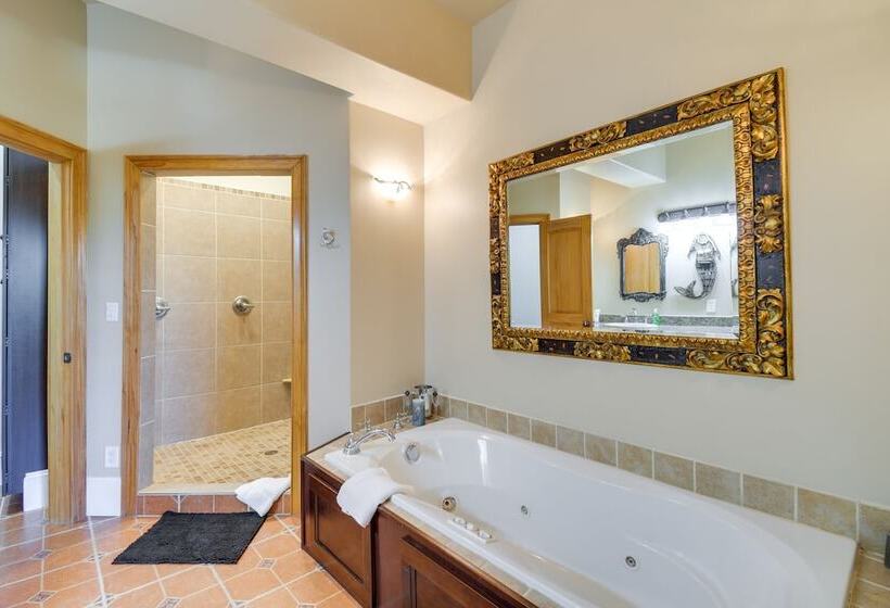 Chic Foley Home W/ Dock & River Access!