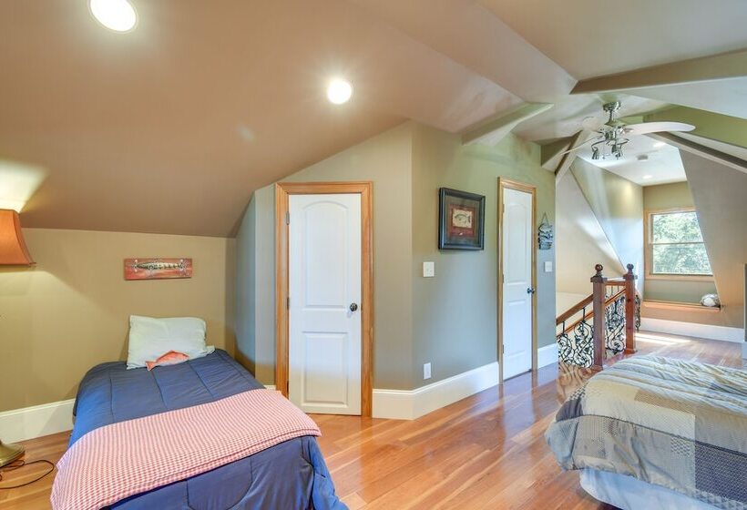 Chic Foley Home W/ Dock & River Access!