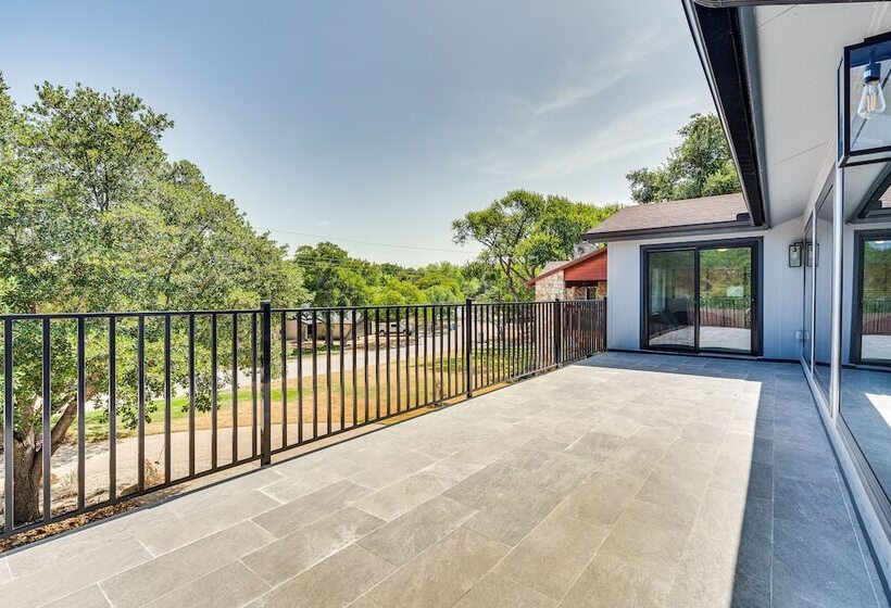 Texas Family Friendly Escape W/ Pool: Near Lake!