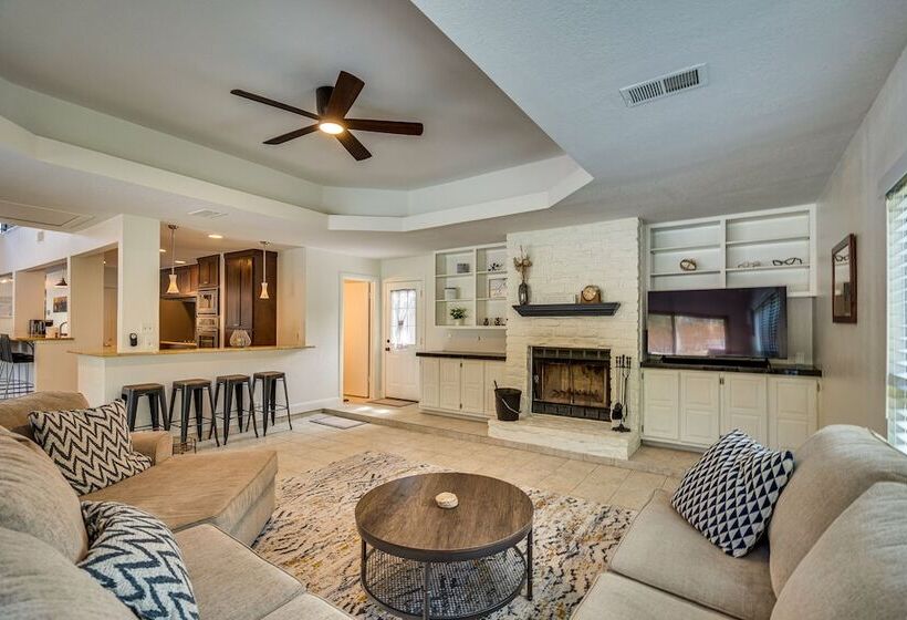 Texas Family Friendly Escape W/ Pool: Near Lake!