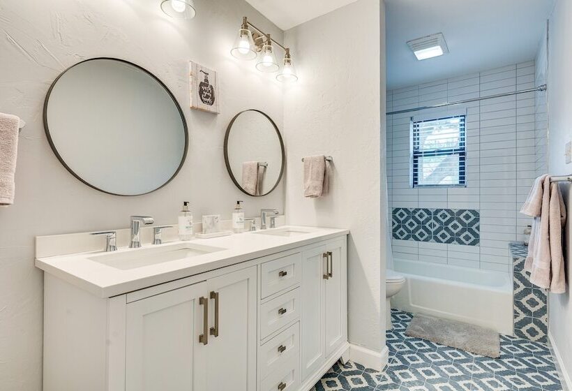 Texas Family Friendly Escape W/ Pool: Near Lake!