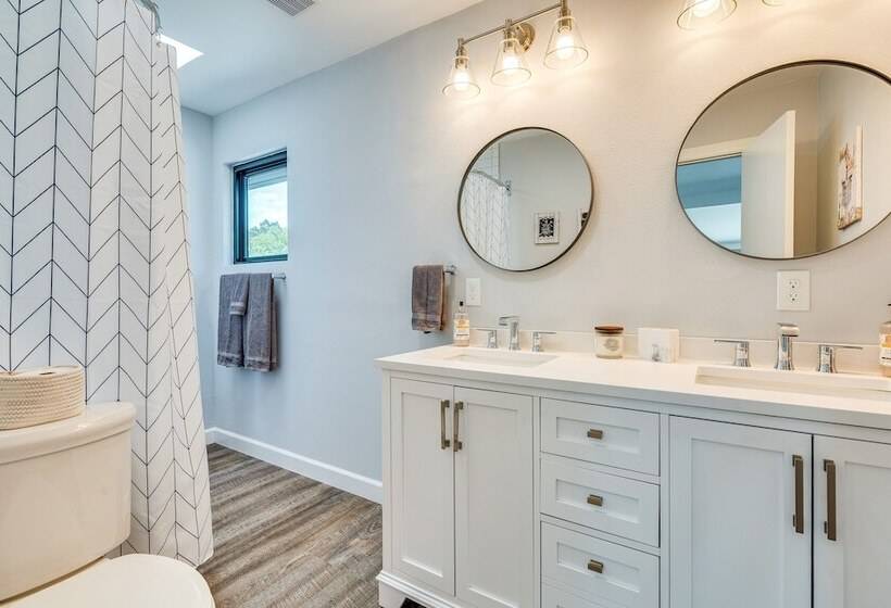 Texas Family Friendly Escape W/ Pool: Near Lake!