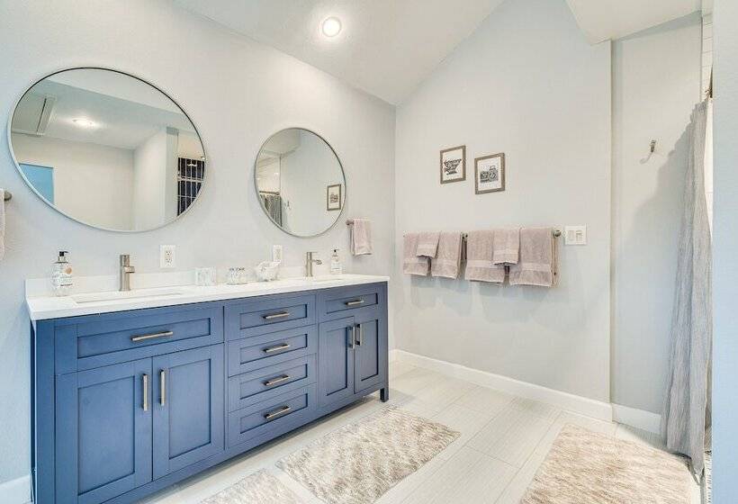 Texas Family Friendly Escape W/ Pool: Near Lake!