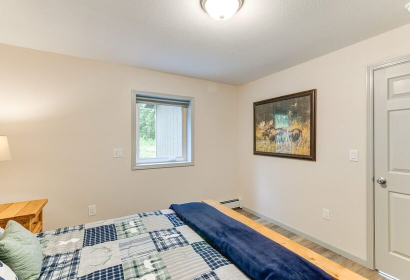 Chugiak Moose Cottage  Near Chugach State Park!