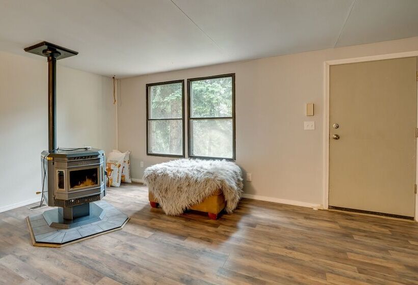 Cle Elum Cabin: Spacious Yard W/ Atv Trail Access!