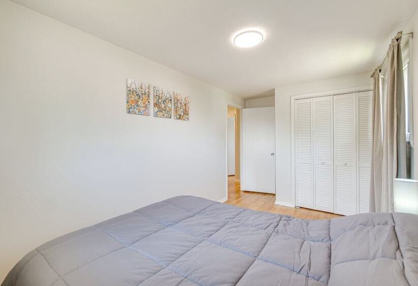 Cleveland Vacation Rental: Minutes To Downtown!