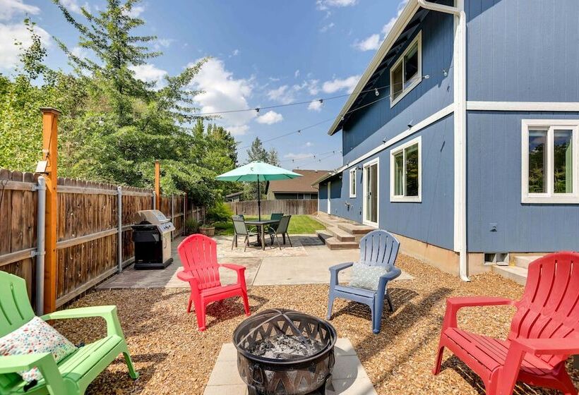 Colorful Bend Home W/ Yard & Fire Pit!