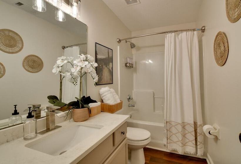 Cordova Home Rental: Shelby Farms Greenline Access