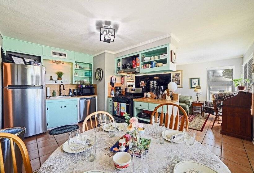 Corpus Christi Home W/ Grill, 3 Blocks To Bay!