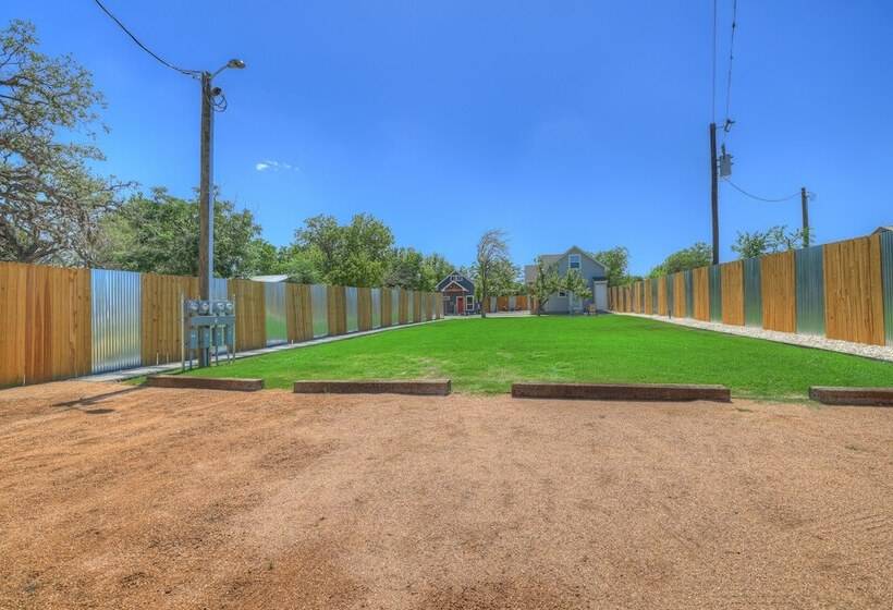 Blue Door Casita Romantic & Cozy