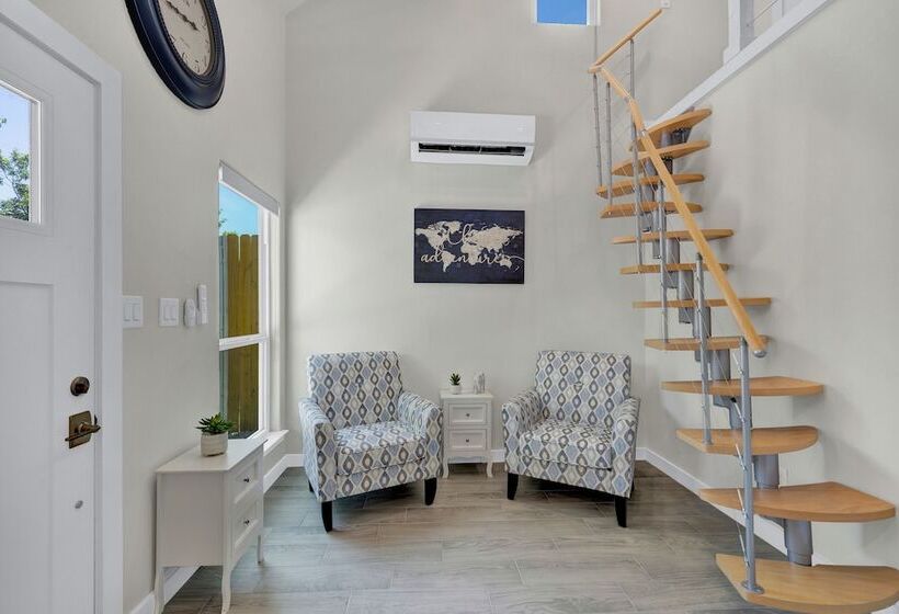 Blue Door Casita Romantic & Cozy