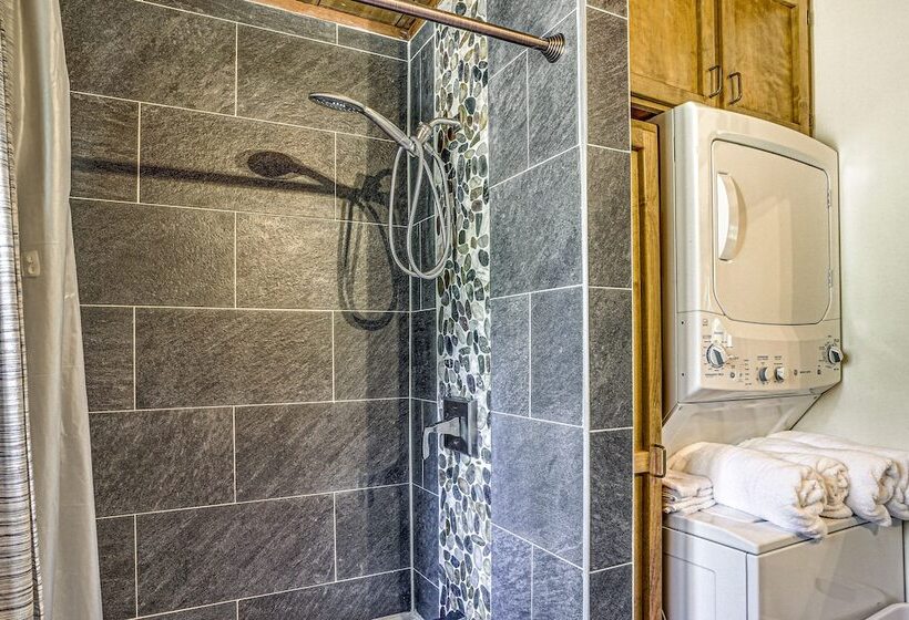 3 Mi To Shaver Lake: Cozy  Bears Hideaway  Cabin!