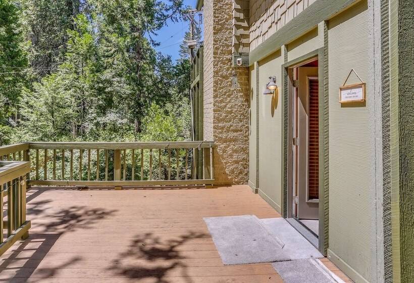 3 Mi To Shaver Lake: Cozy  Bears Hideaway  Cabin!