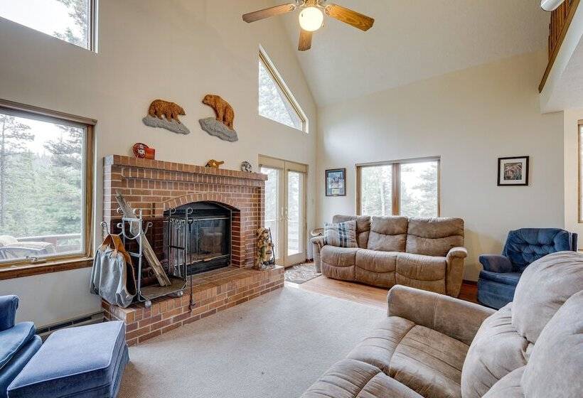 Cozy Cabin W/ Deck & Fireplace In Beaver!
