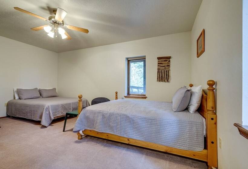 Cozy Cabin W/ Deck & Fireplace In Beaver!
